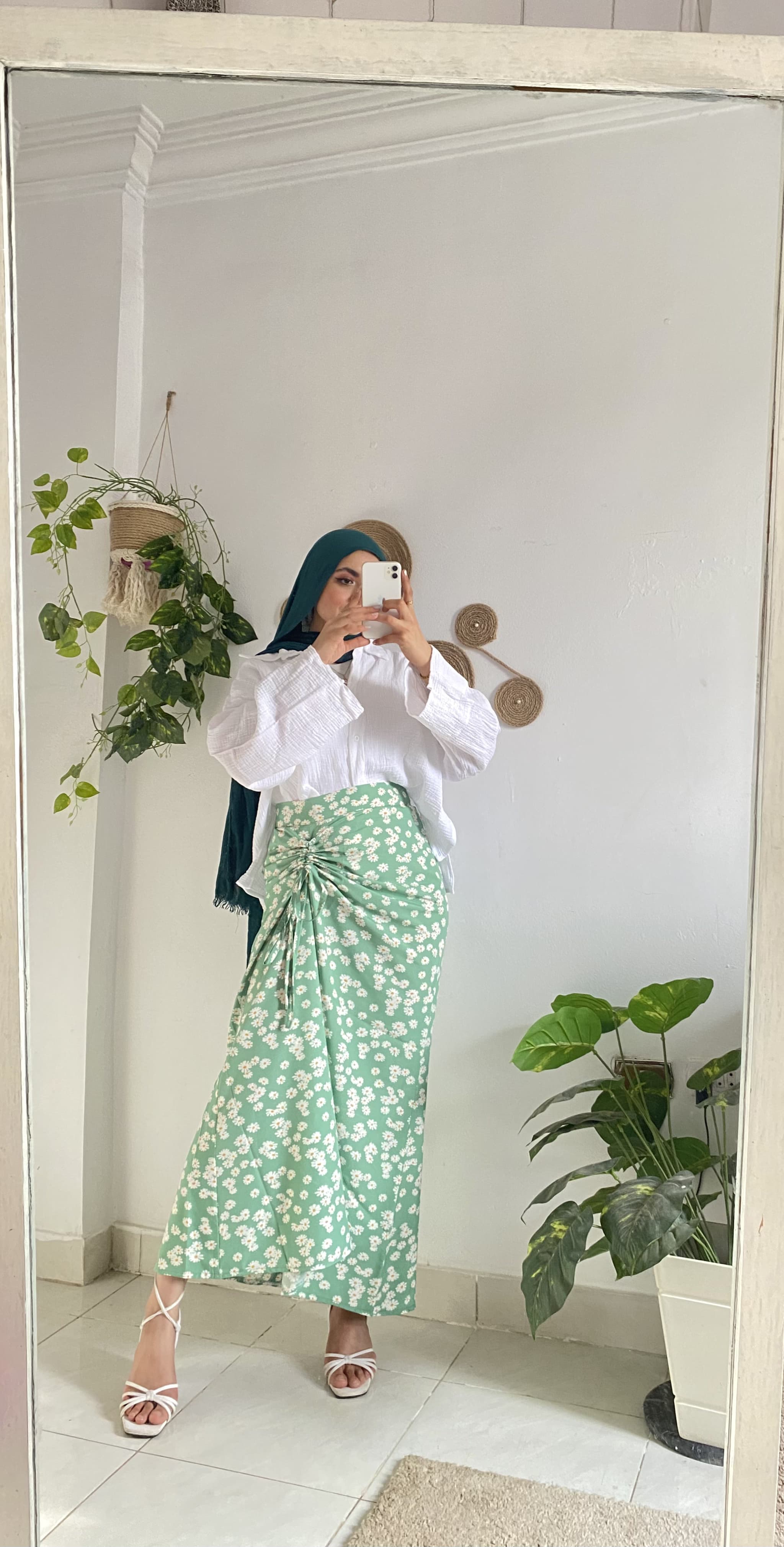 Mint green crepe skirt